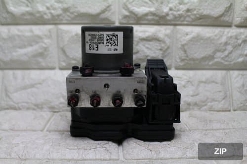 ABS модуль 589204H620
