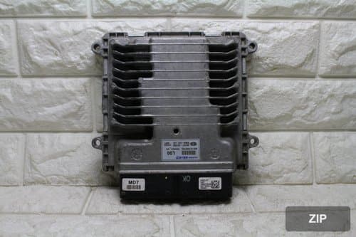 Блок управления двигателем ECU 39101-3LYD0