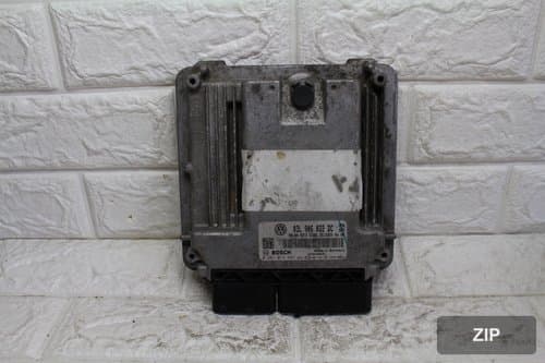 Блок управления двигателем ECU 03L906022DC