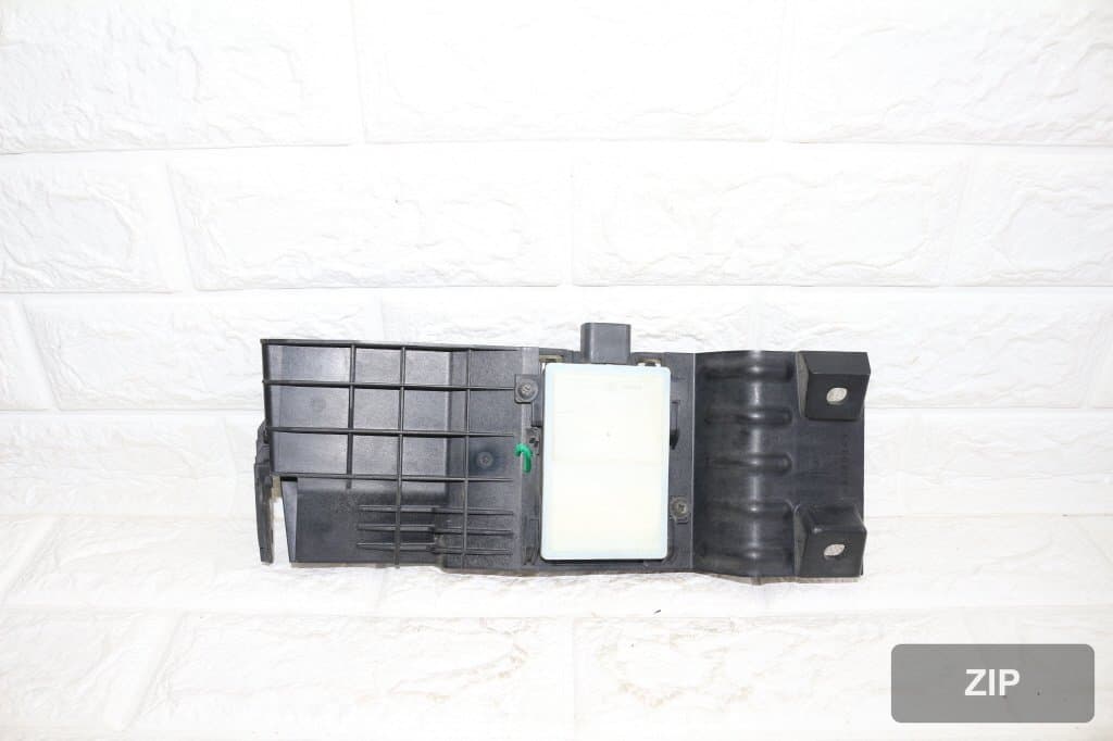 Датчик BSD пассажирской двери 95821G0100