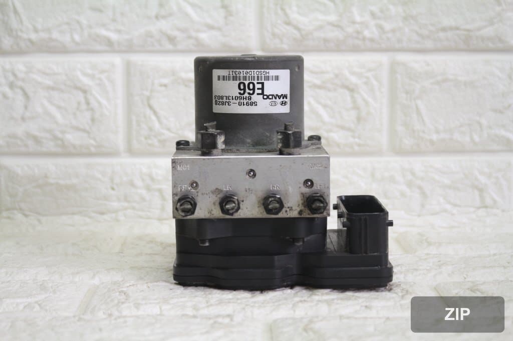 ABS модуль 589103J828