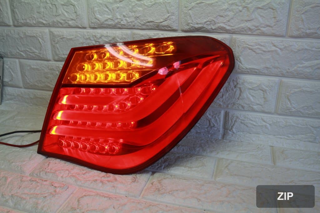 Задний фонарь правый BMW 7 серия F01 F02
