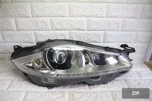 Фара передняя вспомогательная Jaguar XJ 02C2D32879