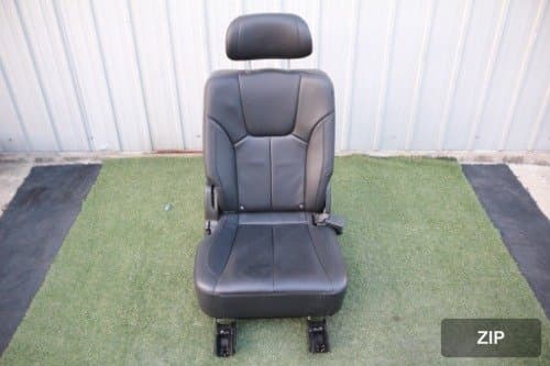Сиденье второго ряда, пассажирское боковое Rexton W