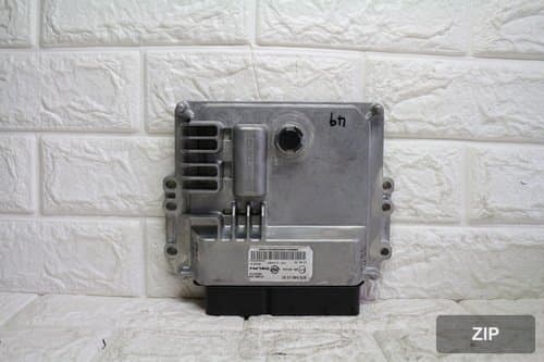Блок управления двигателя ECU 6725401132