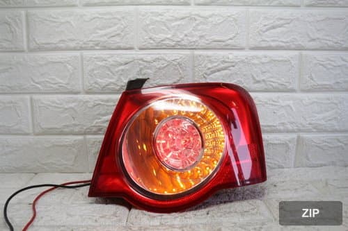 Задний фонарь правый Volkswagen Passat B6 3C5945096H