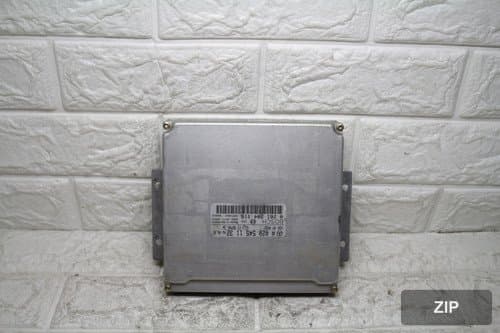 Блок управления двигателем (ECU) Mercedes-Benz A0205451132