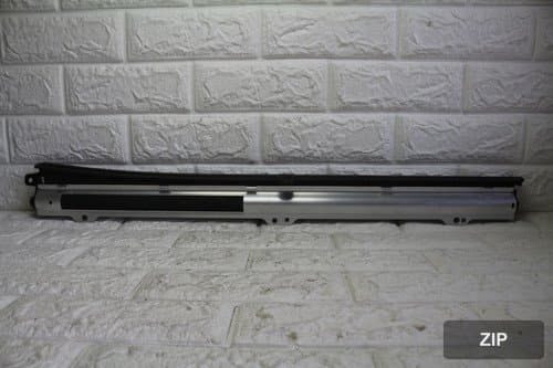 Шторка боковая задняя левая 83352-F6000