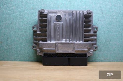 Блок управления двигателем ECU A664 540 84 32