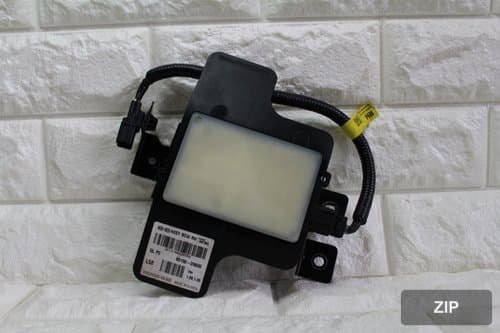 Датчик слепой зоны BSD 99150-D9600 правый