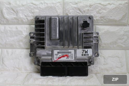 Блок управления двигателем ECU 39111-4A560