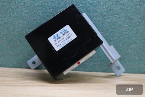 Накладка крышки багажника Genesis BH PAS передняя 95700-3M300