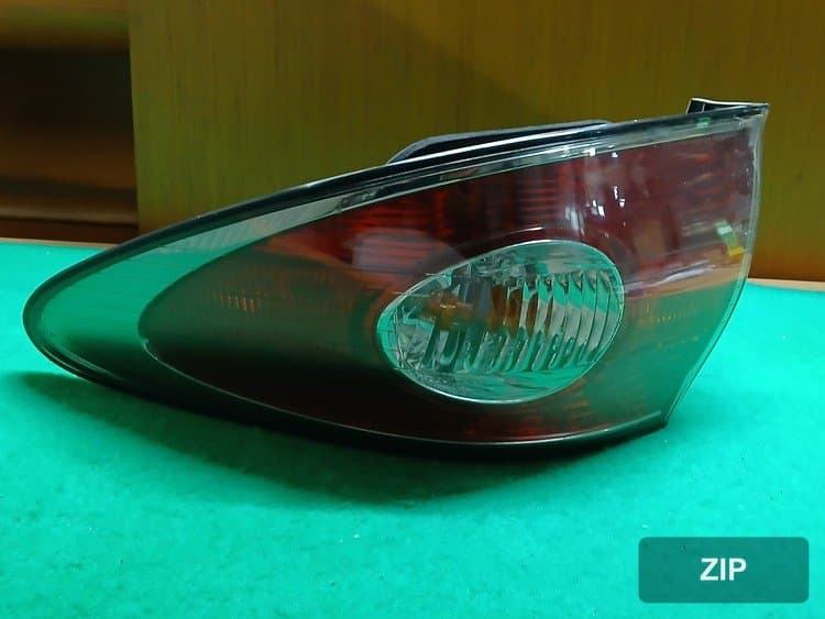 Фонарь задний правый