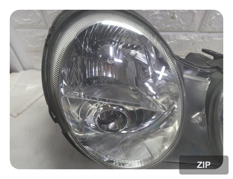 Фара передняя правая HID