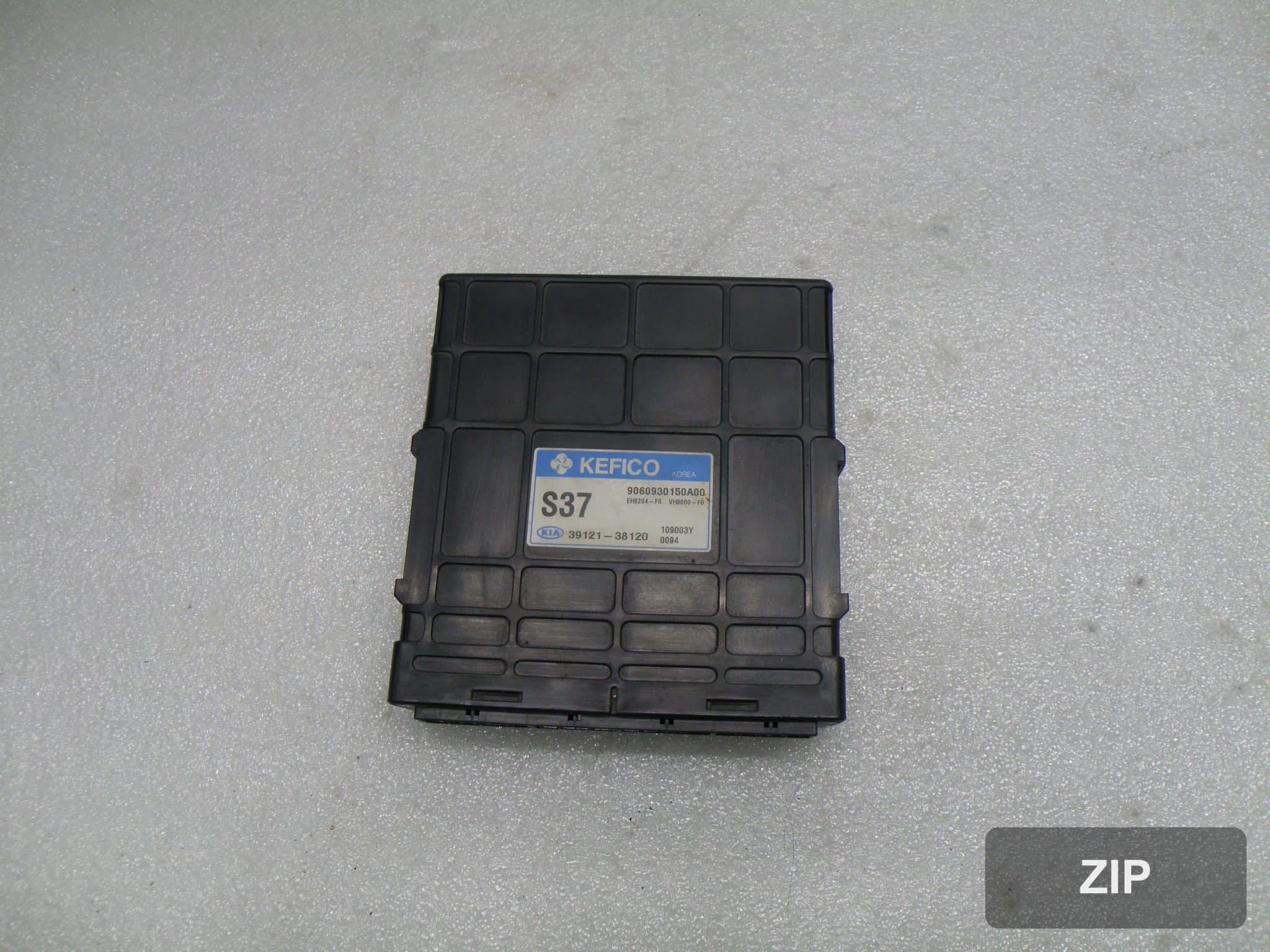 Блок управления ECU (код 39121-38120)