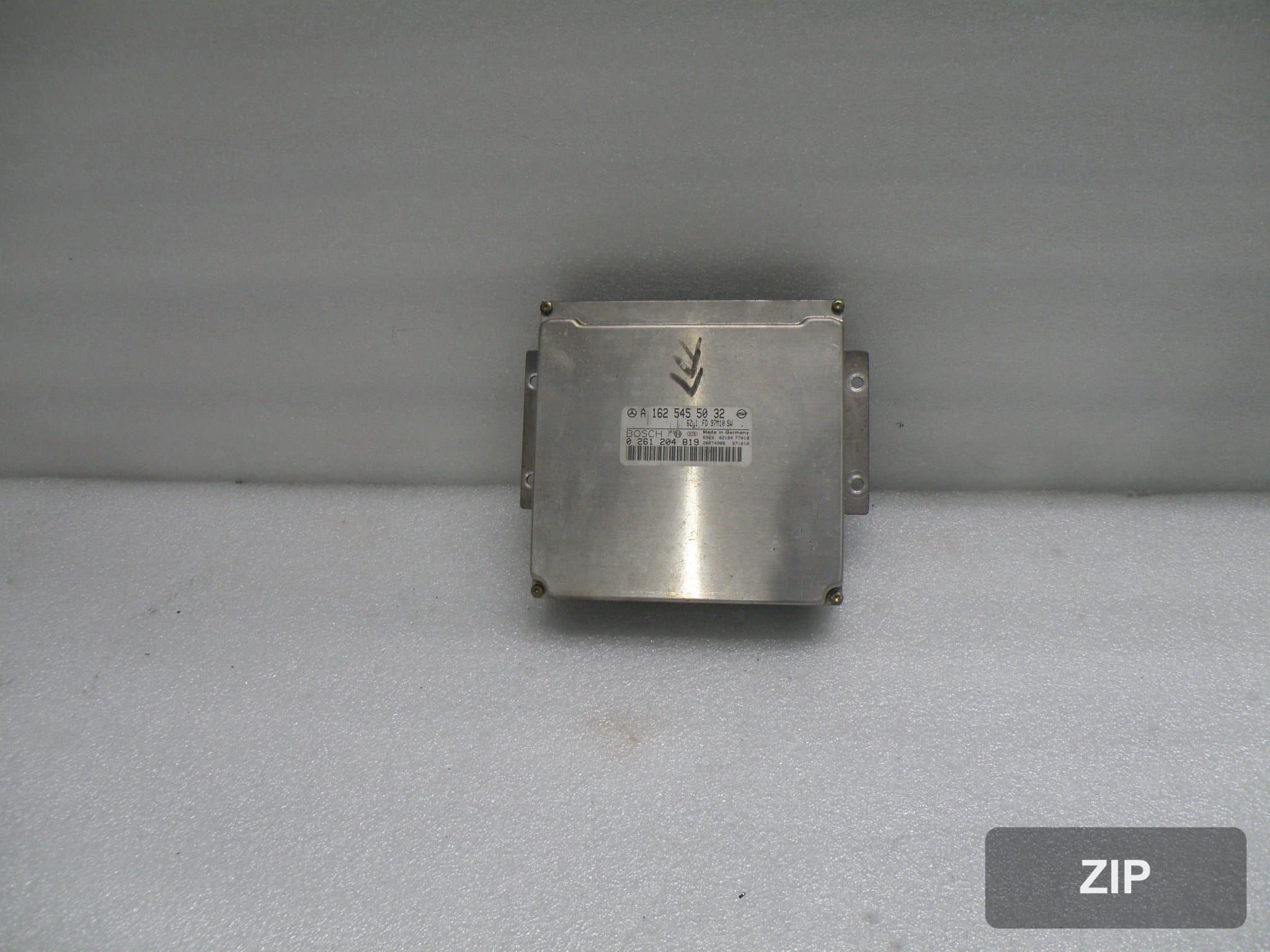 Блок управления двигателем (ECU) A 162 545 50 32