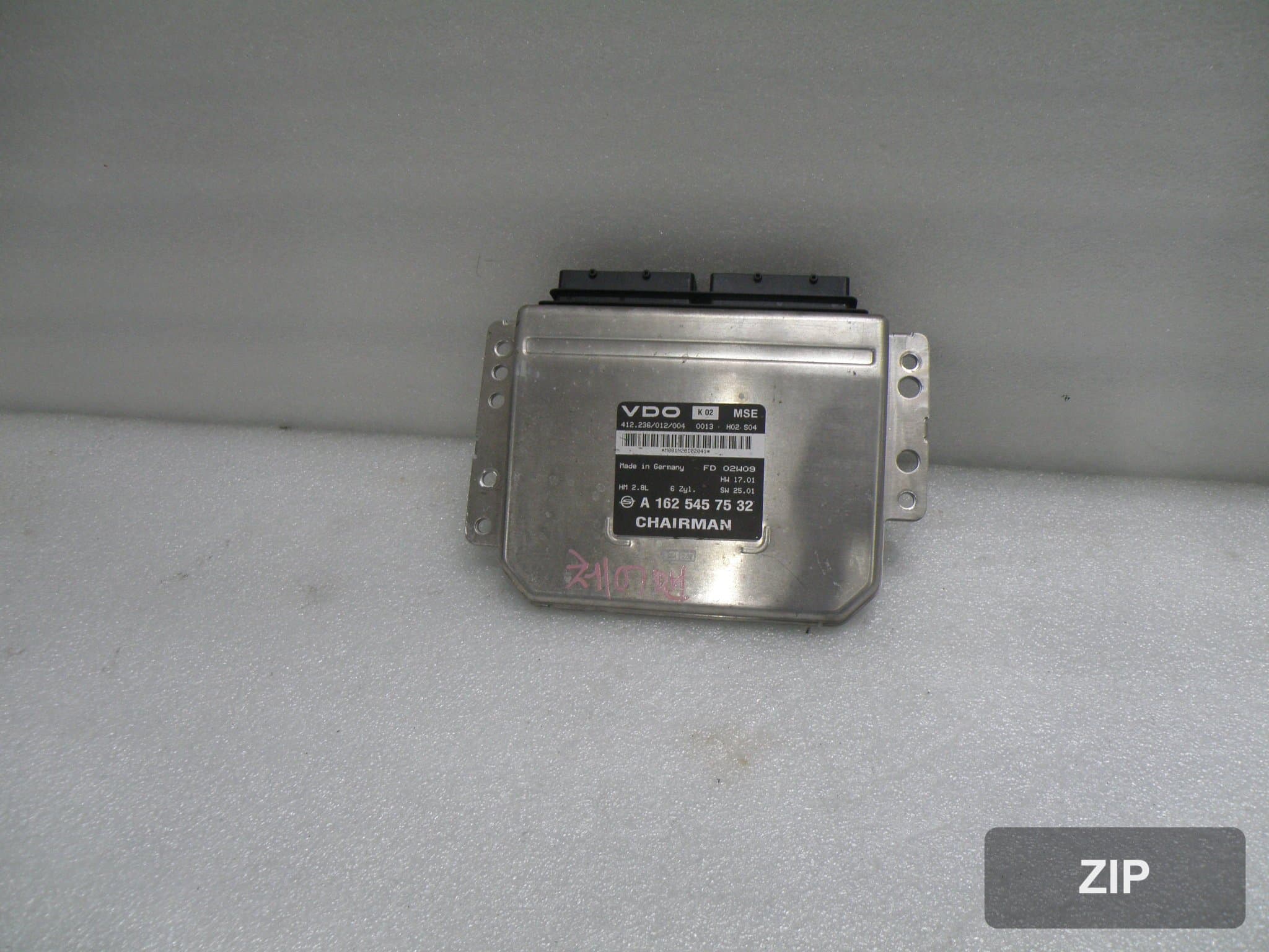 Блок управления ECU (код A 162 545 75 32)