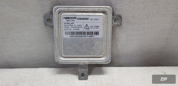 Балласт ксенонной фары (HID)