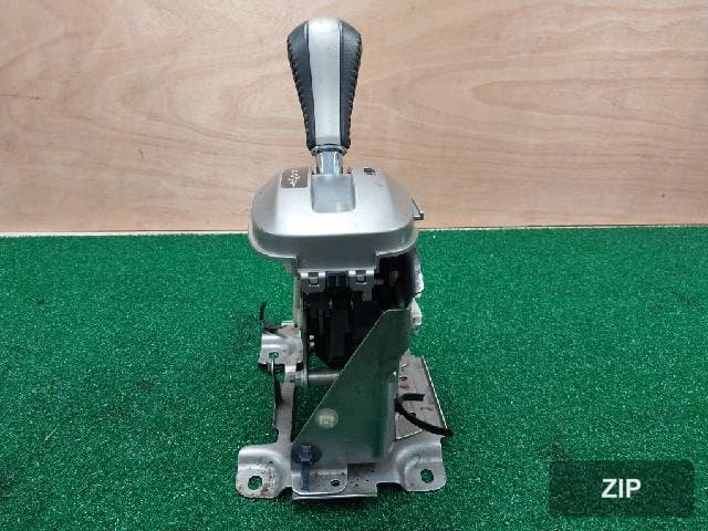 Деталь интерьера/электрики/отделки Honda 3.5 (NH609L)