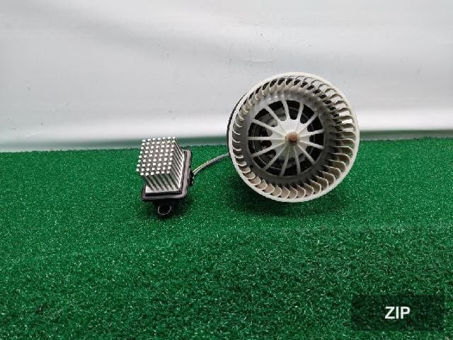 Накладка/деталь салона: Land Rover Discovery Sport (BZ72781)