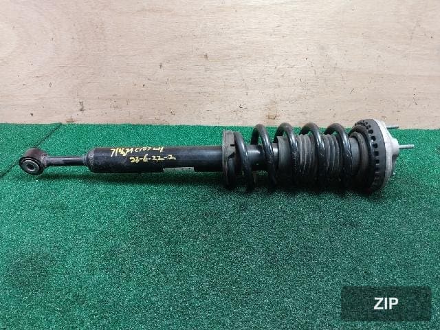 Деталь двигателя/подвески Maserati Ghibli (6700088960)