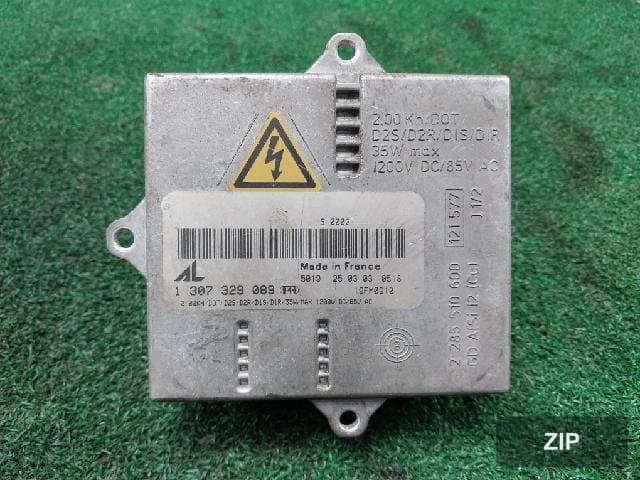 Крашпад (накладка передней панели) Mercedes-Benz S600 (A2208207185)