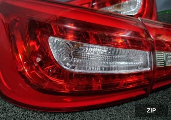 Задний фонарь (комплект, LED, новый тип с двумя линиями свечения)