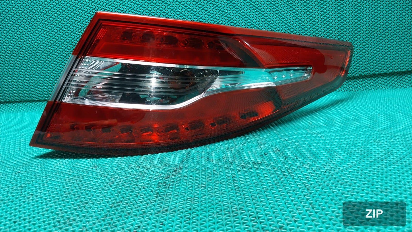 Задний фонарь (накладка) Kia K5 Hybrid, OEM 924024U000