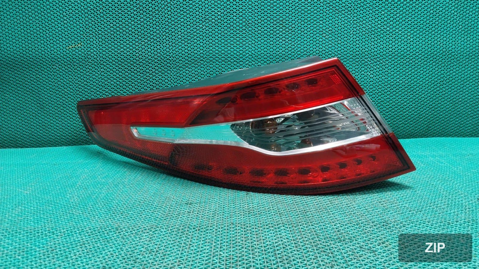 Задний фонарь (накладка с LED)