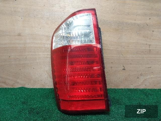 Задний фонарь (правый) Kia Grand Carnival