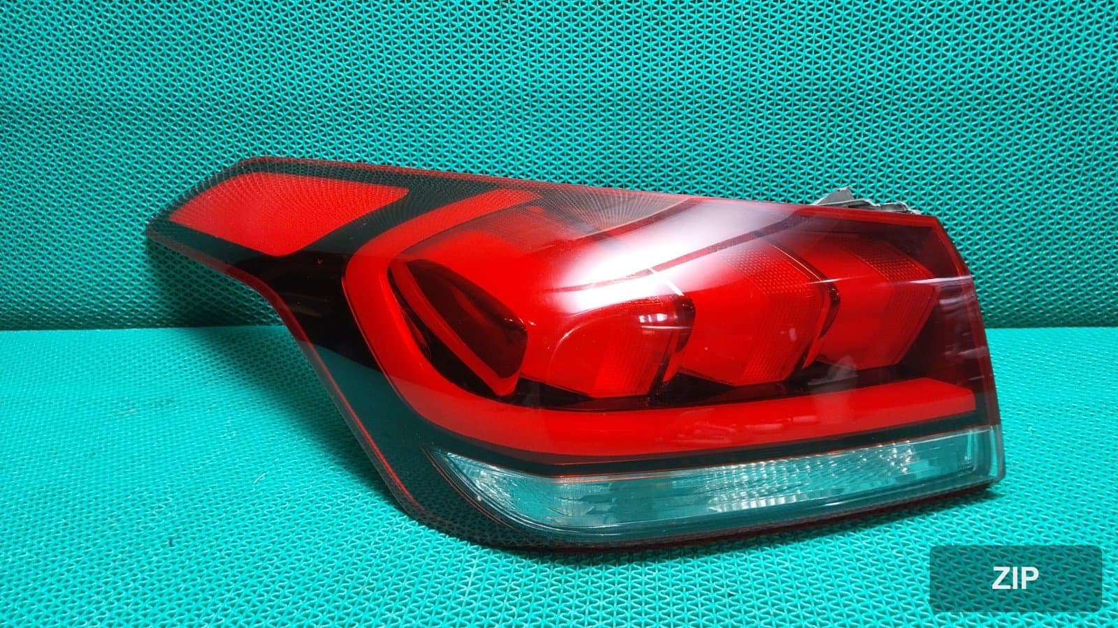 Задний фонарь 92401B1000