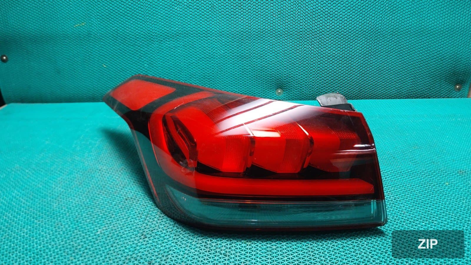 Задний фонарь (DH, OEM 92401B1000)