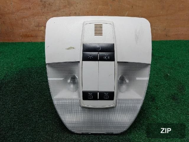 Крашпад (накладка передней панели) Mercedes-Benz B200, A1698201423