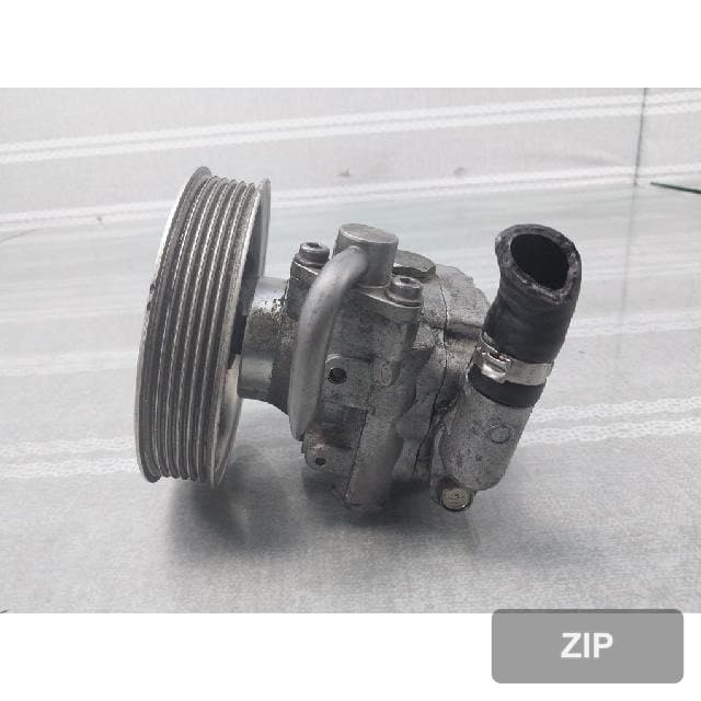 Audi A4 2.0 2011 — помпа электрическая топливная 8K0 145 153F