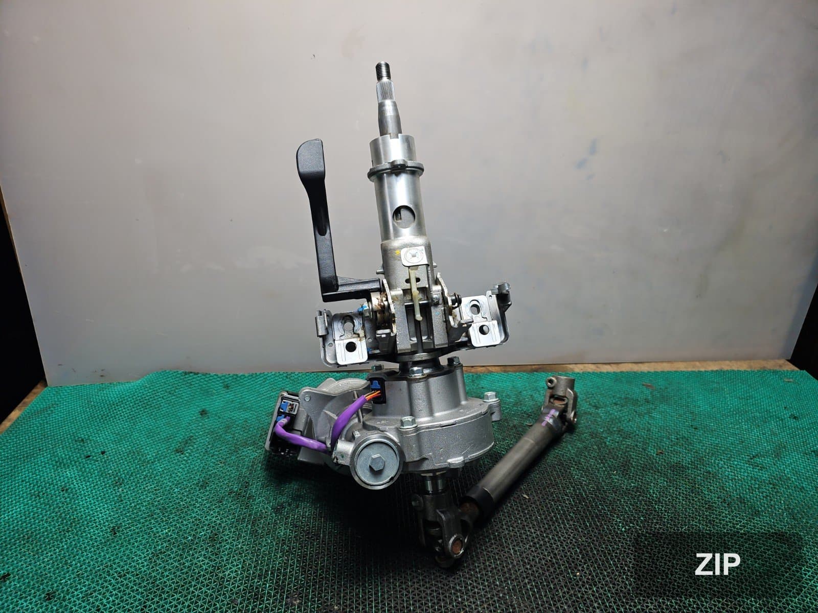 KG모빌리티(쌍용) Torres EVX E5 2024 — вал рулевой колонки 4620042000