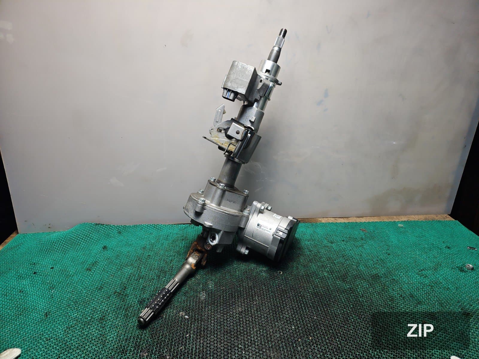 KG Mobility (Ssangyong) 2024 1.5 gasoline+hybrid — вал рулевой колонки 4620041040