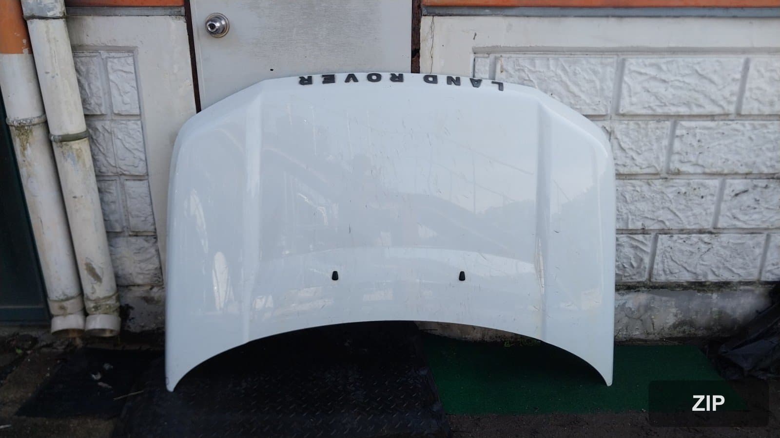 Land Rover Freelander2 2011 — капот