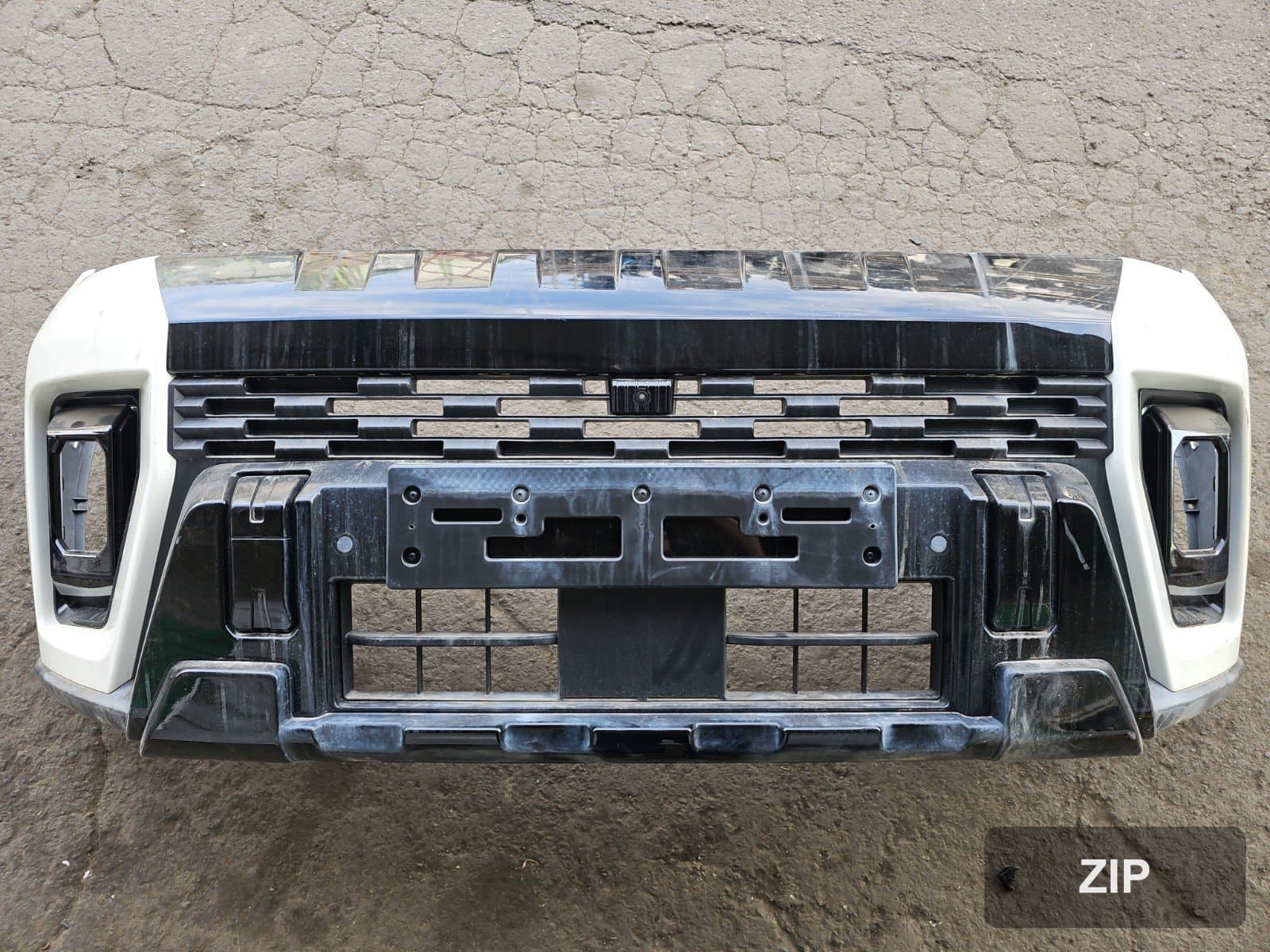 KG모빌리티 электромобиль 2WD 2025 — передний бампер