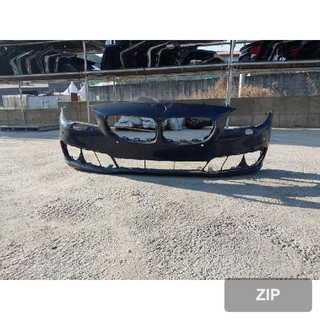 BMW 520d 2015 — передний бампер 7341946-08