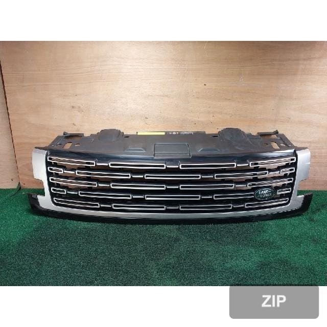 Land Rover Range Rover 4.4 SDV8 2022 — радиаторная решётка M8E2-8200-A