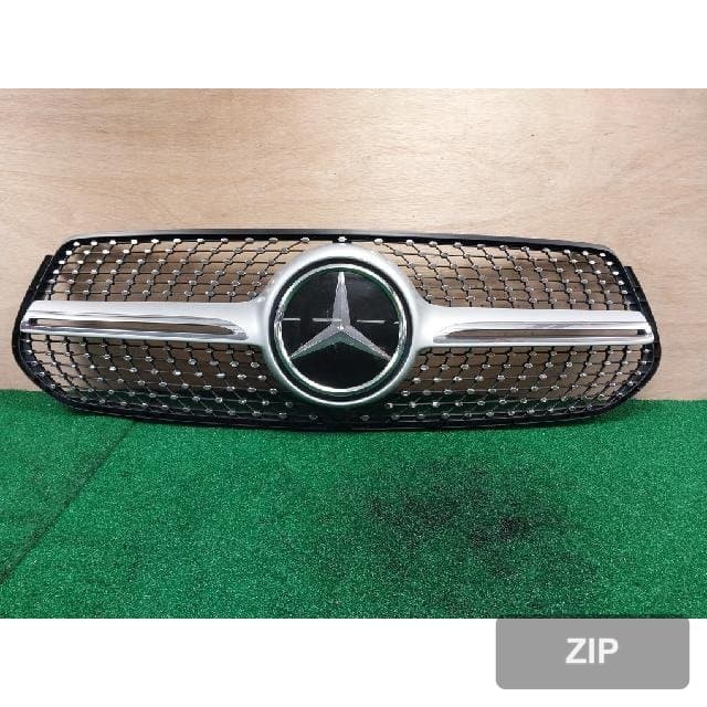 Mercedes-Benz 400 4MATIC 2021 — решётка радиатора A1678886100