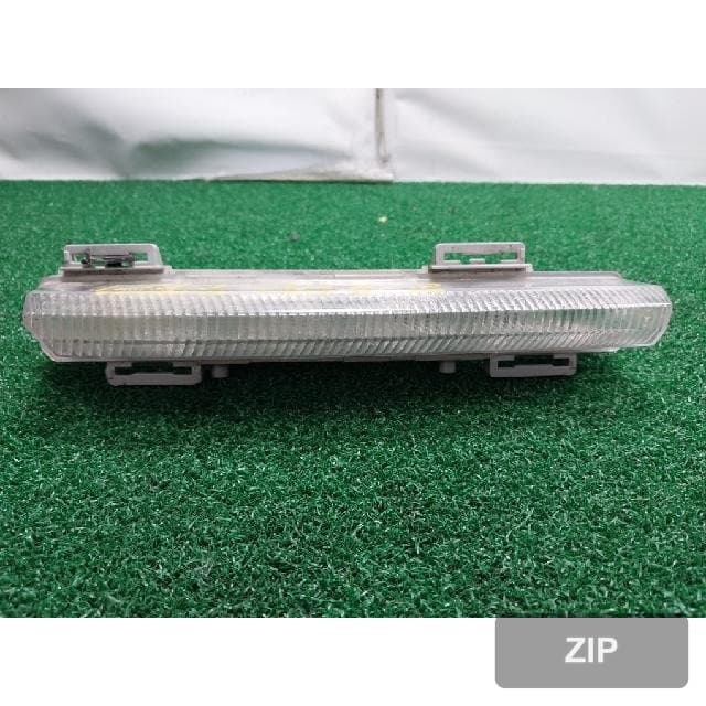 Mercedes-Benz C200 2012 — противотуманная фара левая A204 906 89 00