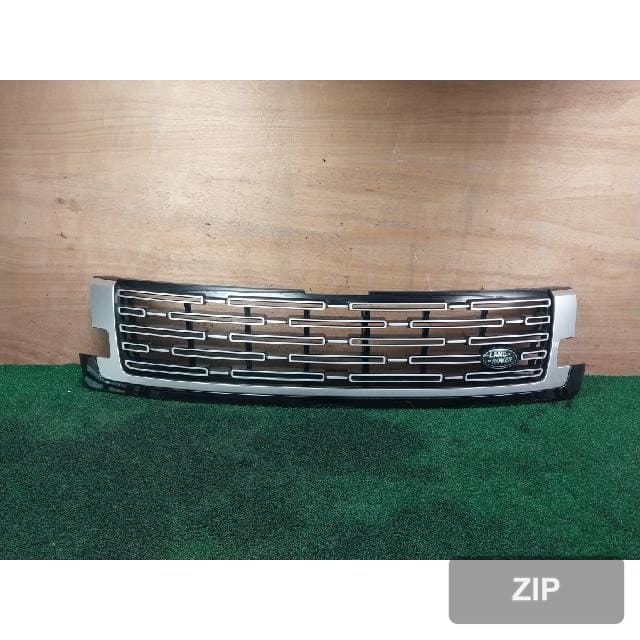 Land Rover Range Rover 3.0 TDV6 2021 — решётка радиатора M8E2-8200-A