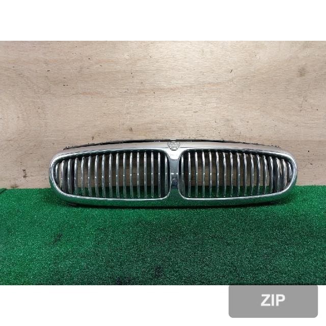 Jaguar X-TYPE 2005 — решётка радиатора 1X435510AE