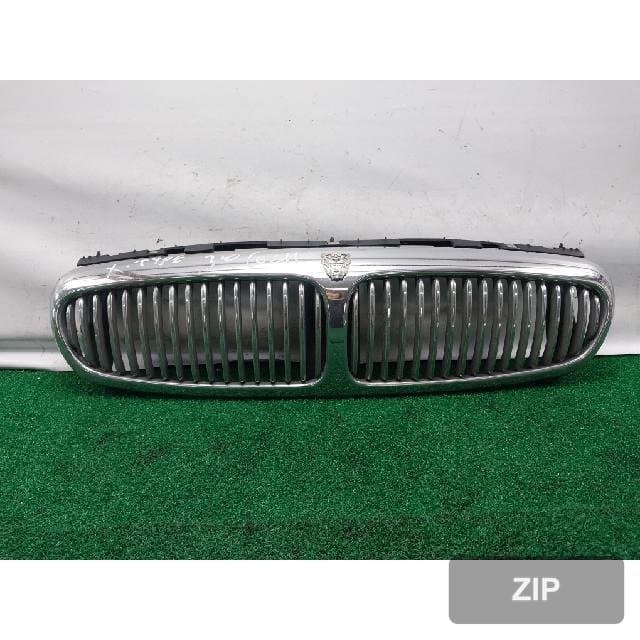 Jaguar X-TYPE 3.0 2004 — решётка радиатора 1X43-5510-AE
