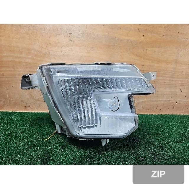 Ford 2.3 ECOBOOST 2017 — противотуманная фара правая (пассажирская) FB53-15A254-BG