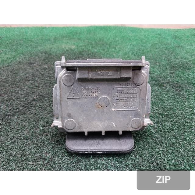 Jeep 3.0 CRD 2012 — лампа-балласт 89034934