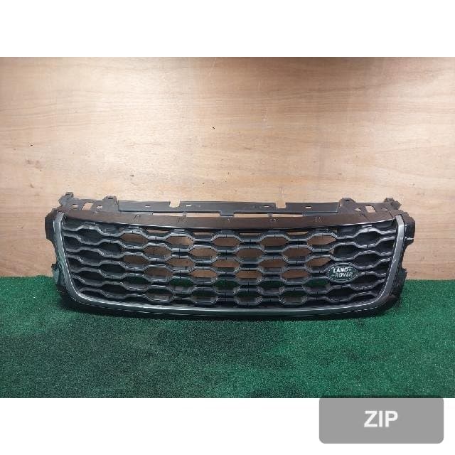Land Rover Range Rover 2023 — решётка радиатора M8A2-8200-BC