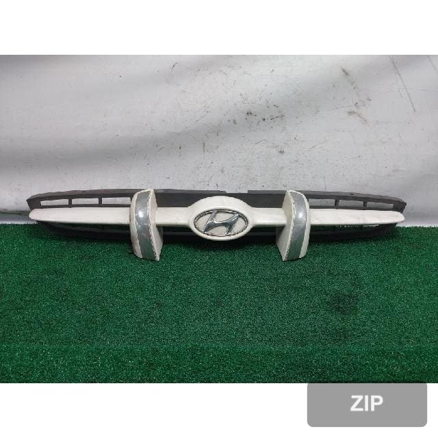 Hyundai Sonata EF 1999 — решётка радиатора 86361-38020