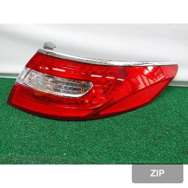 Hyundai Grandeur HG 2014 — задний фонарь правый